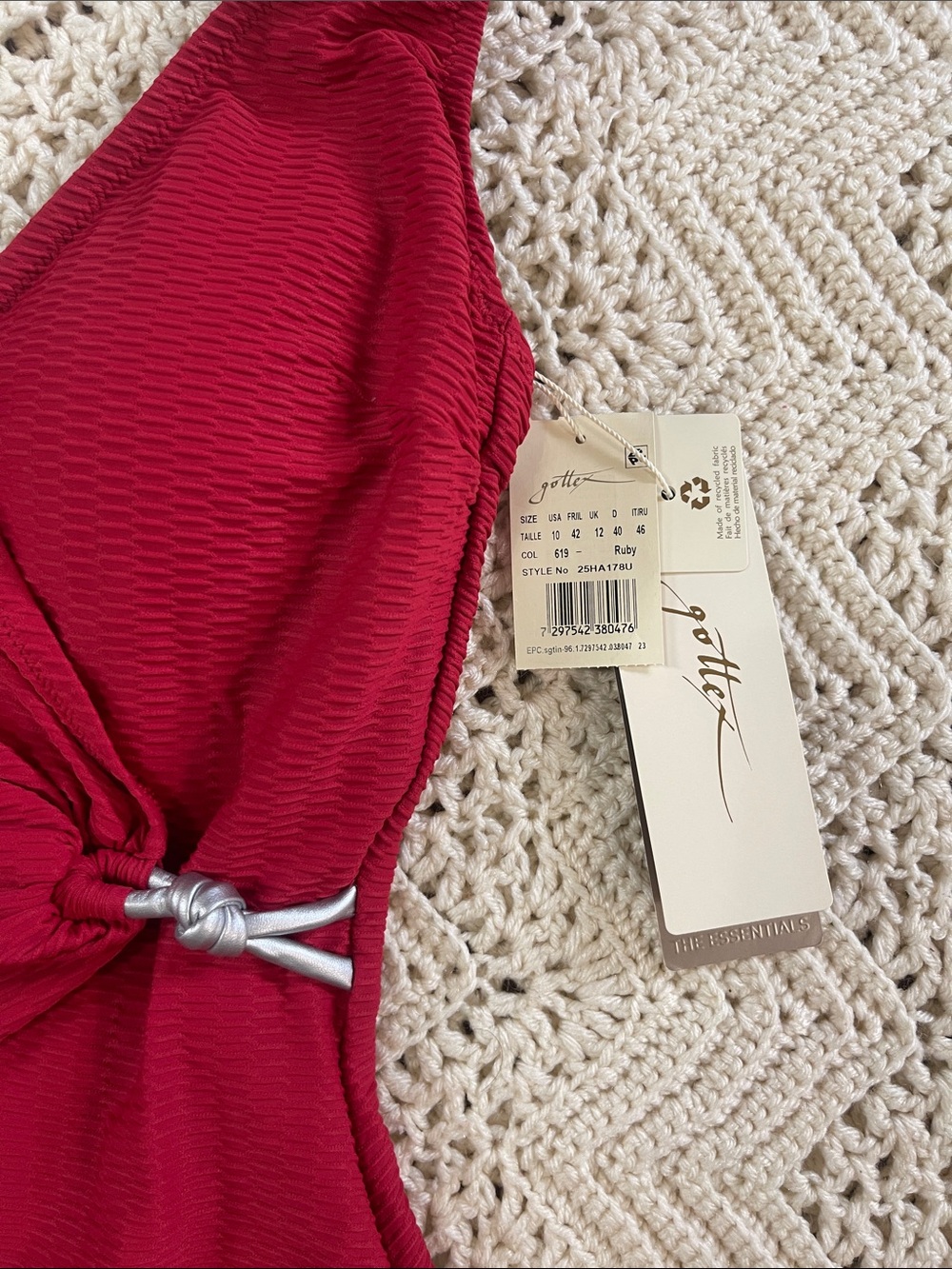Gottex Harbourside Textured Surplice One-Piece Red Swimsuit 10 - Picture 6 of 15